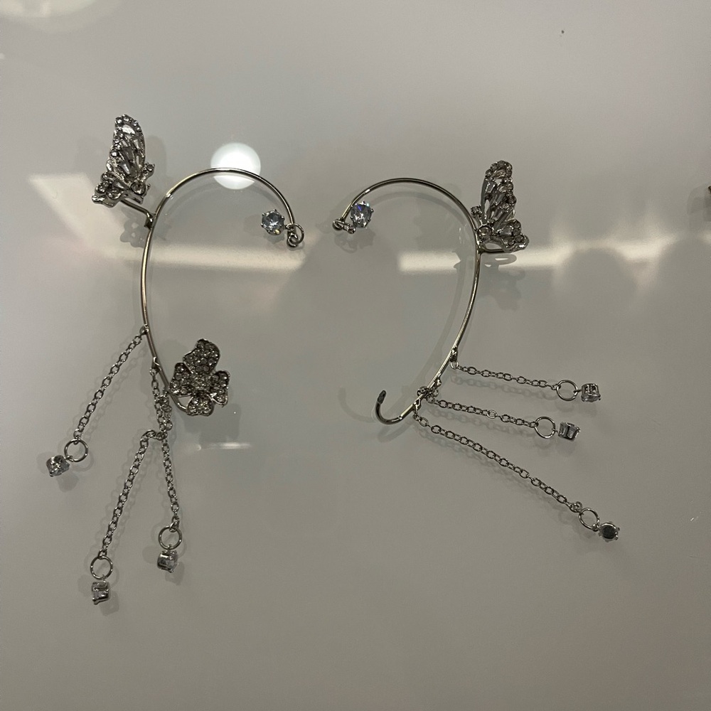 Ear hoops BRAND NEW